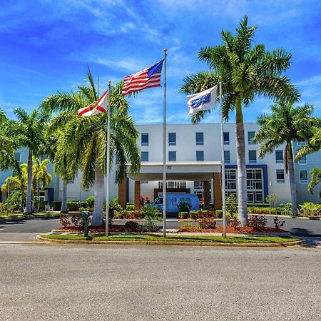 Hampton Inn & Suites Sarasota / Bradenton - Airport Bagian luar foto