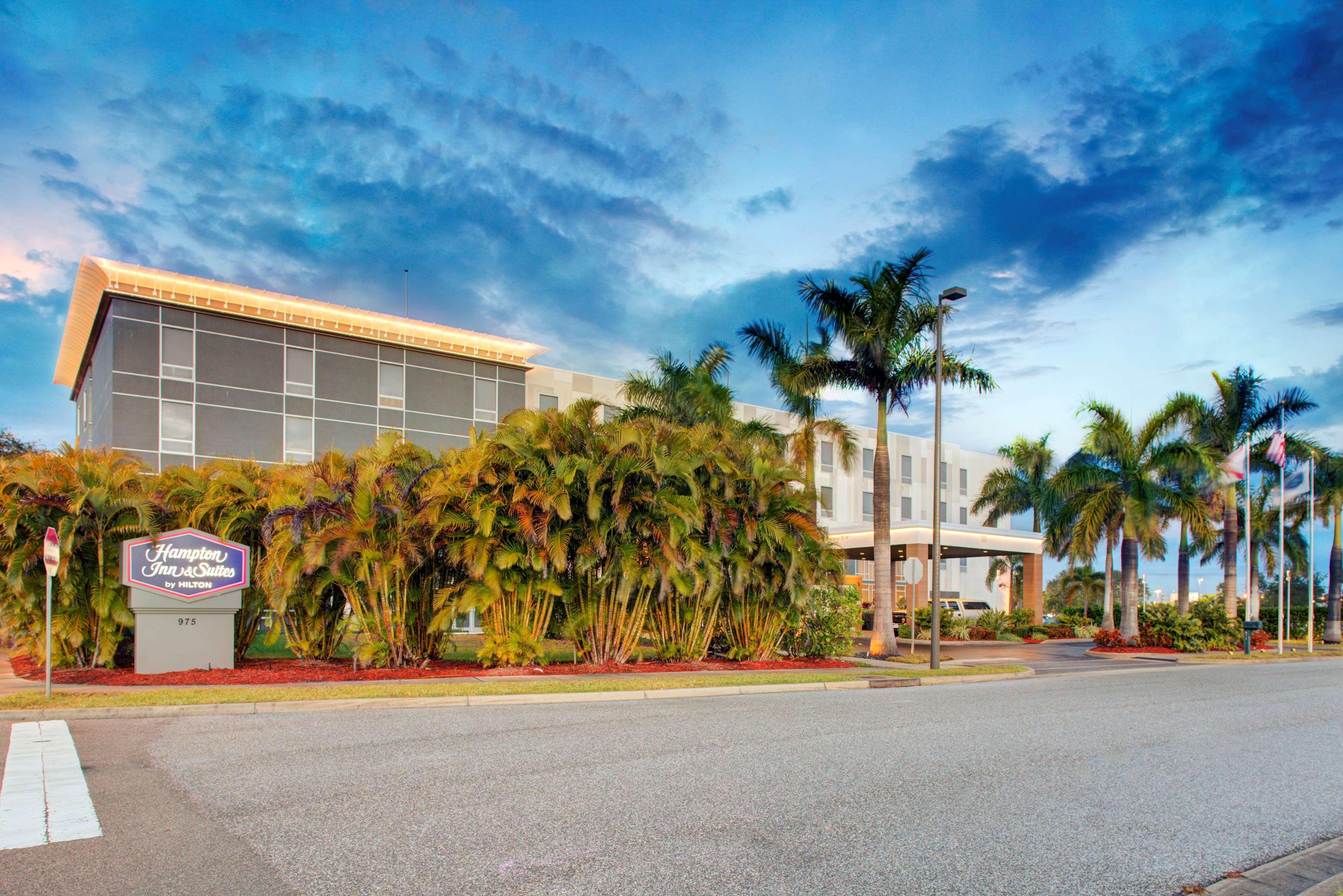 Hampton Inn & Suites Sarasota / Bradenton - Airport Bagian luar foto